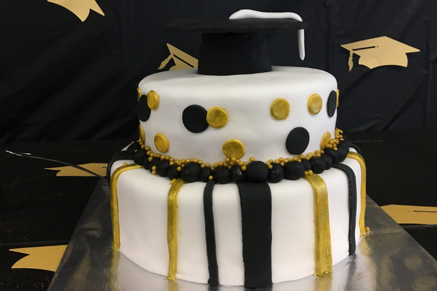 graduation cake
