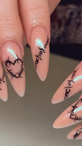 scary halloween nails