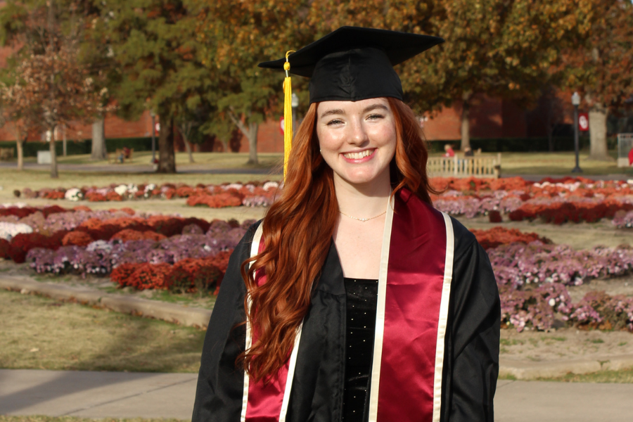 winter graduation pictures