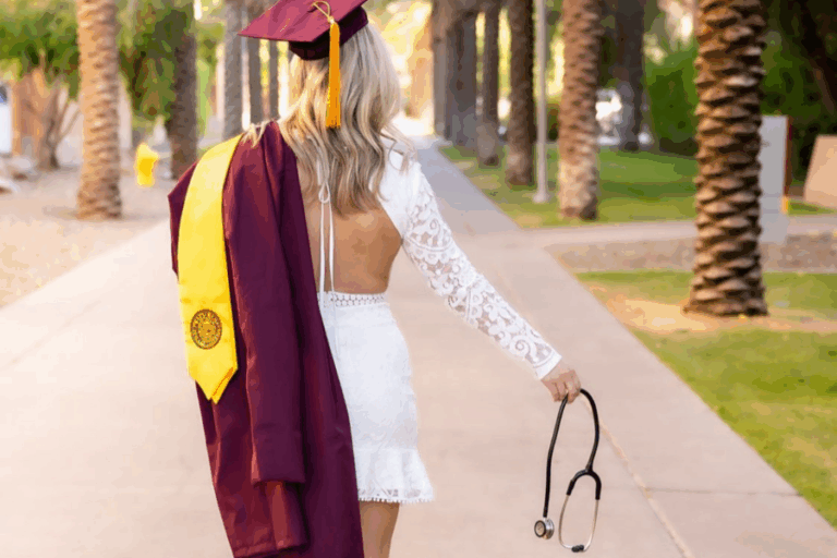 nursing graduation pictures