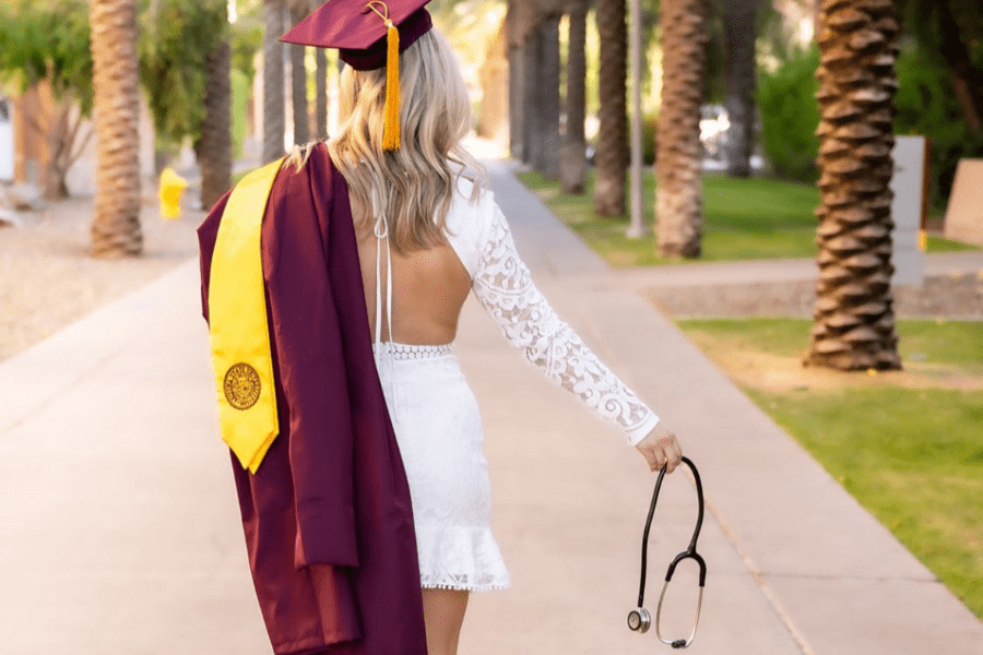 nursing graduation pictures